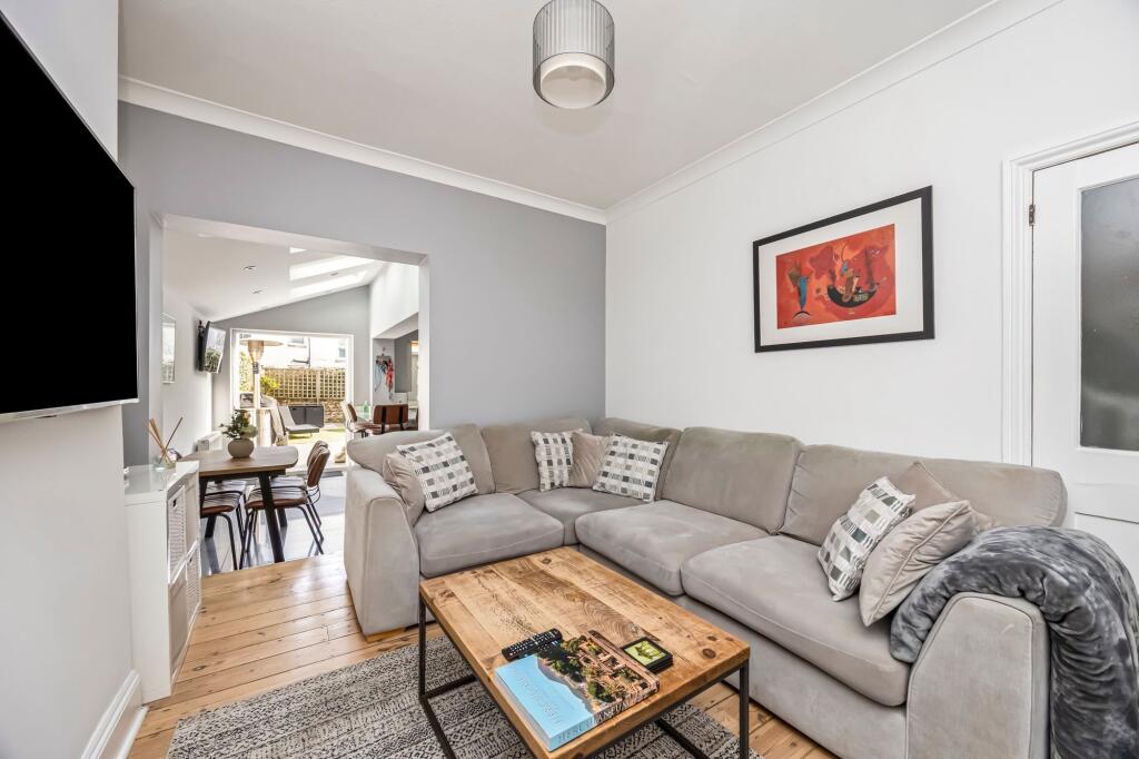 Brooker Street, Hove, BN3 - More