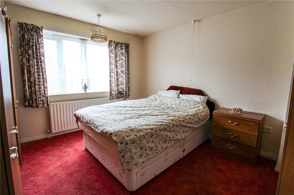 Whin Knoll Avenue, Keighley, West Yorkshire, BD21 - View 4