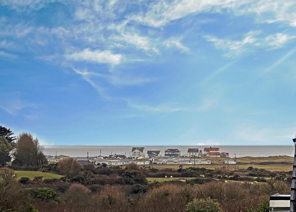 Tai Newydd, Llanfaelog, LL63 photo 3