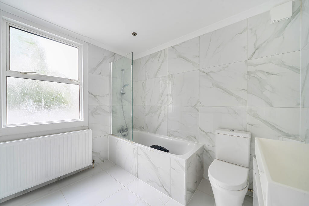 Apartment in London - View 3