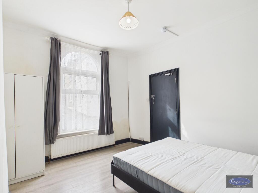 Main image of property: Scotts Terrace, Chatham, ME4