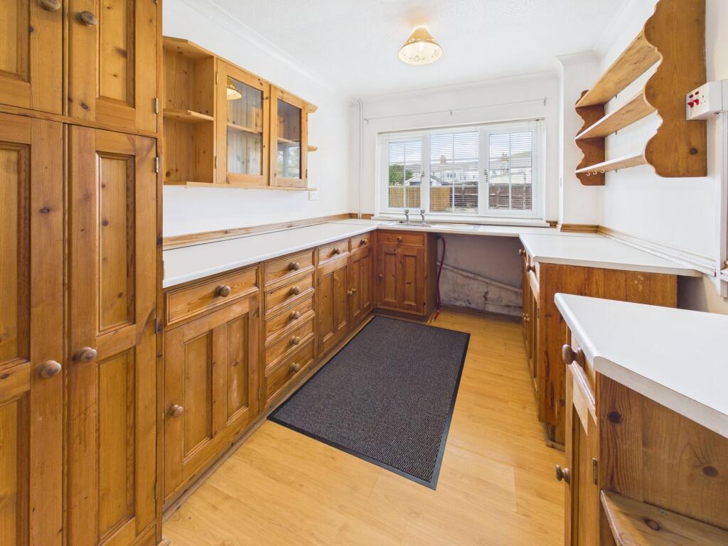 House in Newport - View 5