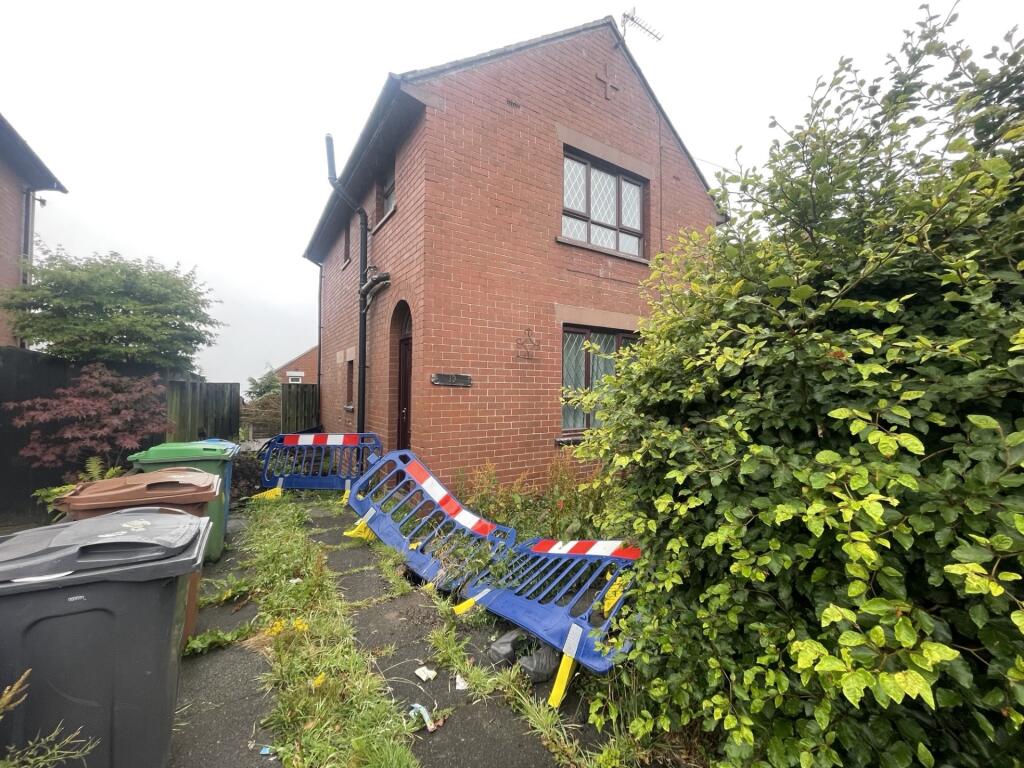 Main image of property: Thirlstone Avenue, Moorside