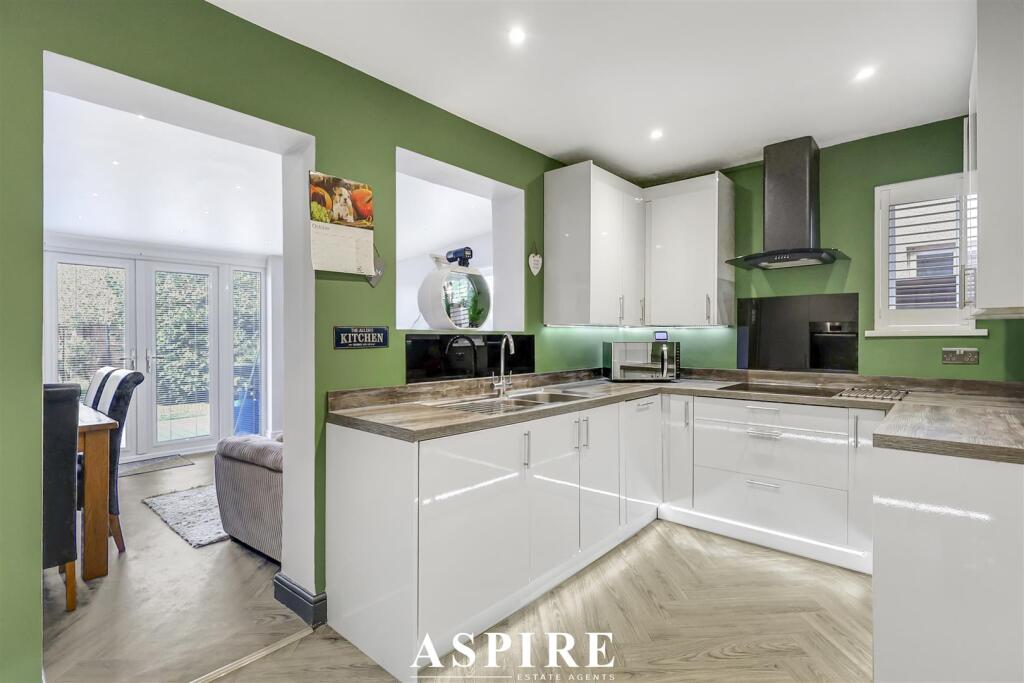 House in Romford - View 4