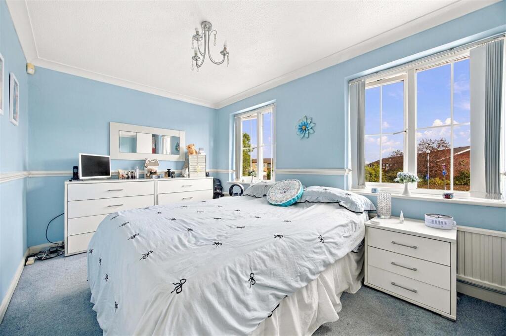 House in Southall - View 5