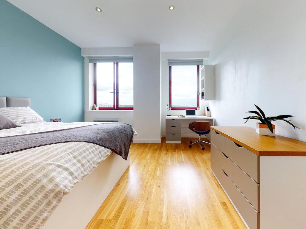 Main image of property: Apt 17, Q One Residence #514309
