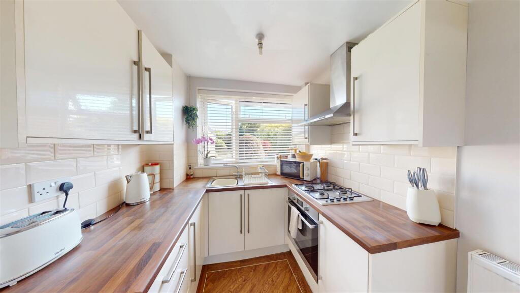 House in Pontyclun, Talbot Green - View 4