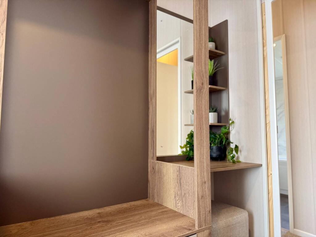 House in Hull - View 5