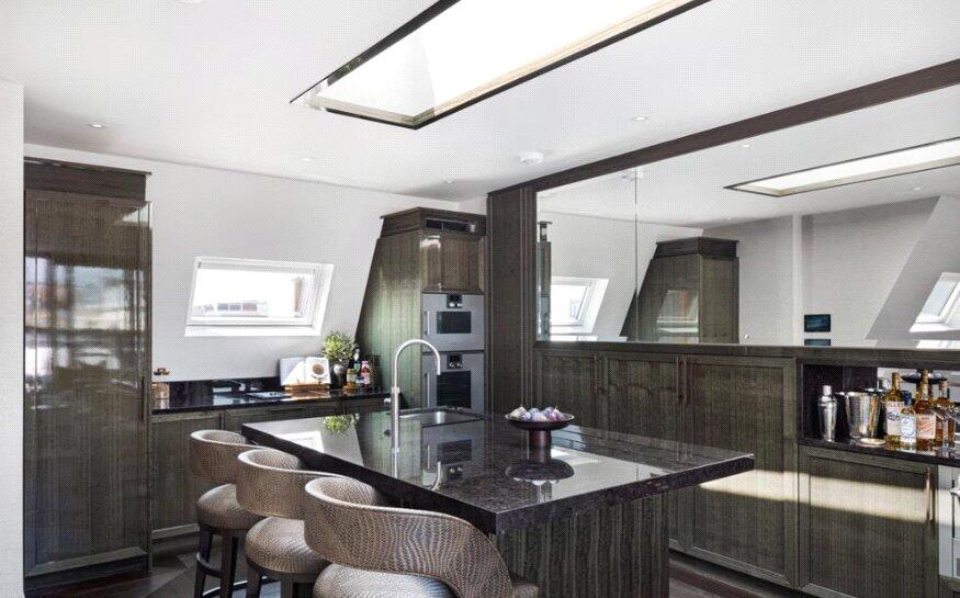 Apartment in London, South Kensington - View 4
