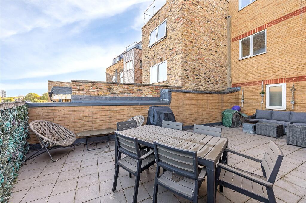 Apartment in London - View 4