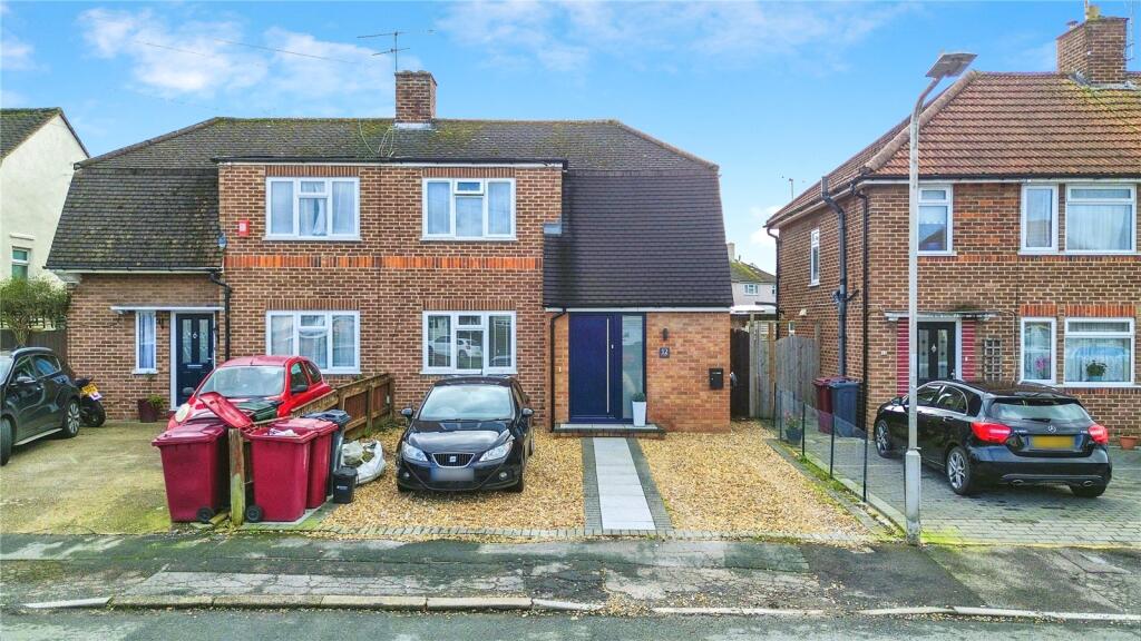 Main image of property: Heatherden Close, Reading, Berkshire, RG2