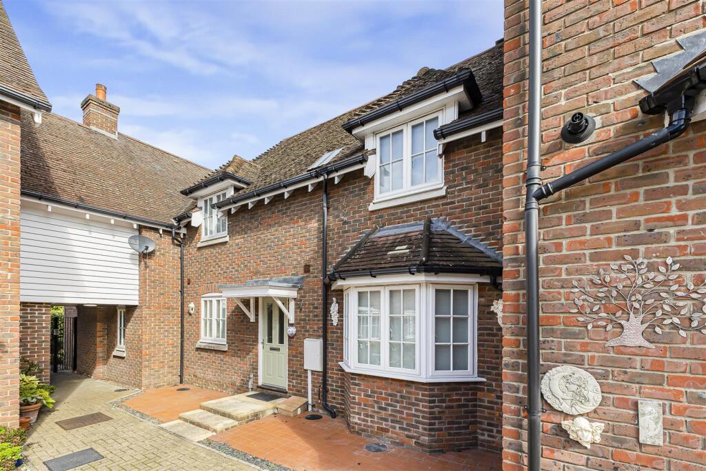 3-bed house on Parsonage Bank, Eynsford, Dartford, £600,000