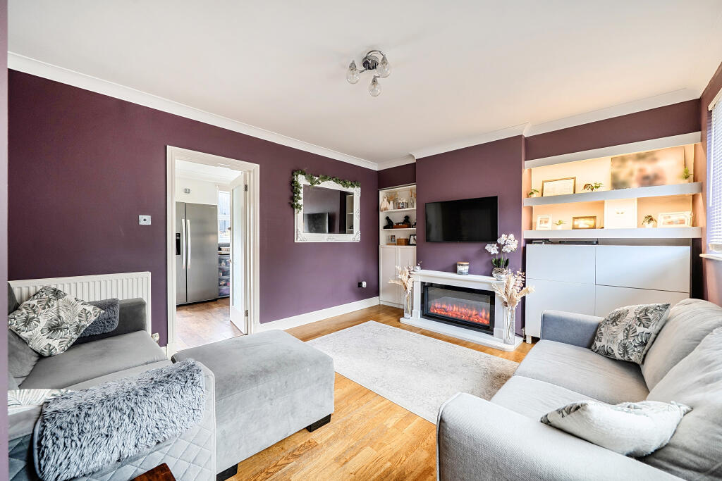 House in Swindon - View 4
