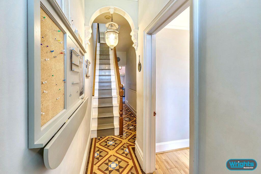 House in Bath, Trowbridge - View 2
