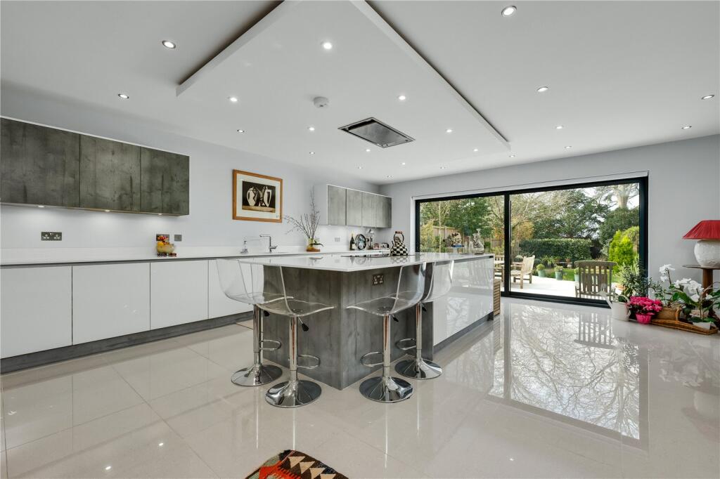Courtlands Avenue, Esher, Surrey, KT10 – pohled 6