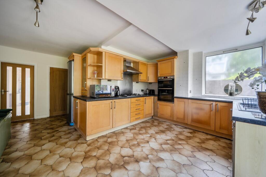 Widney Lane, Solihull, West Midlands, B91 photo 4