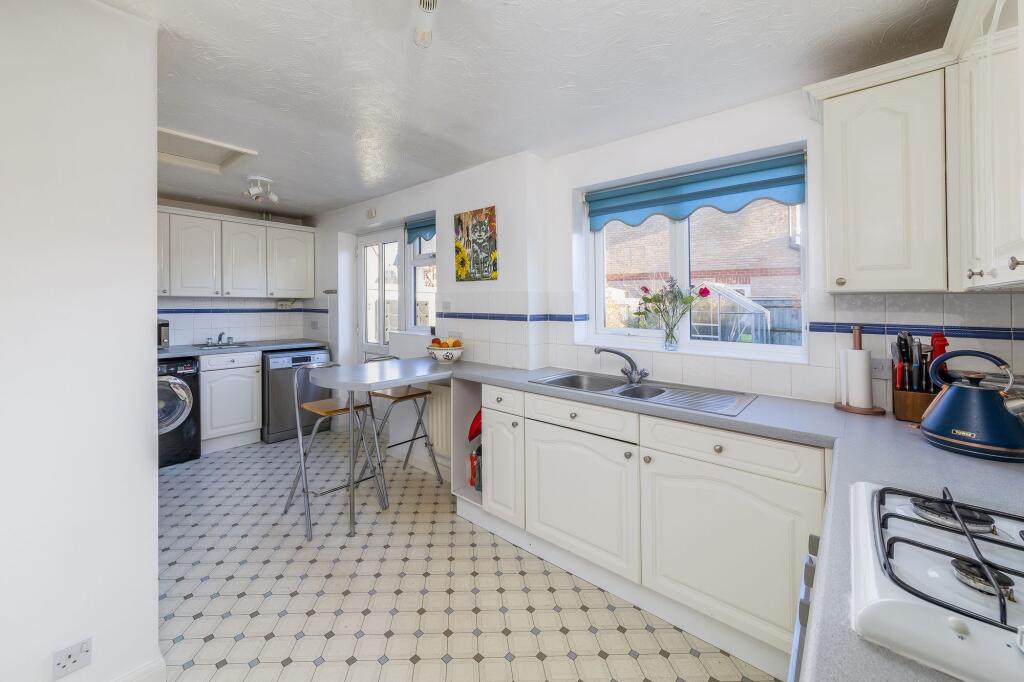 Rawthey Avenue, Didcot, OX11 photo 3