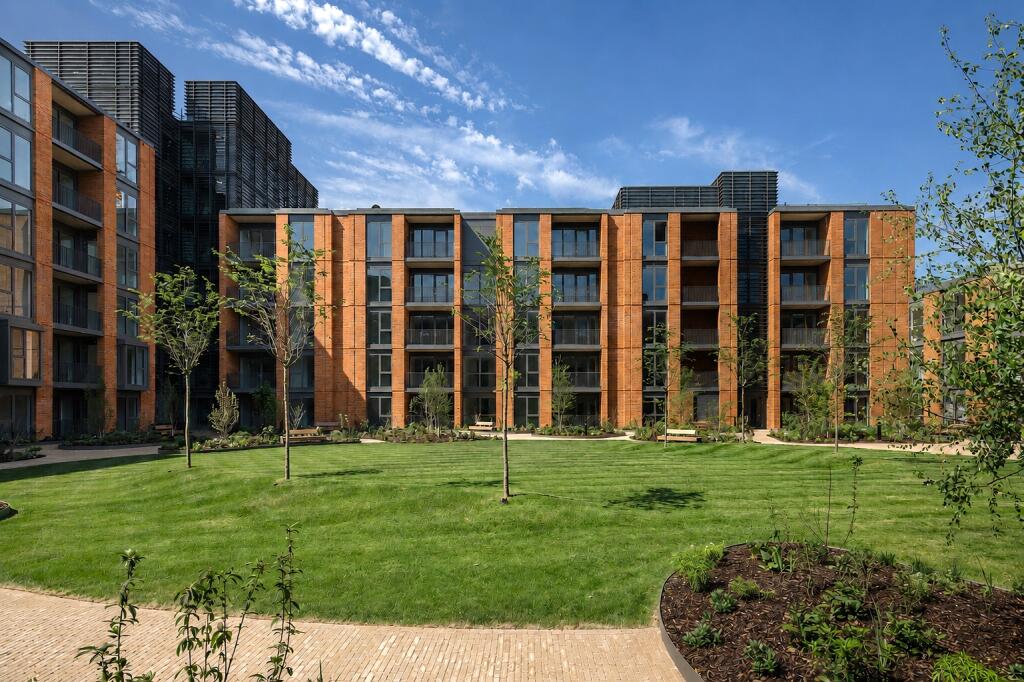 Apartment in London - More