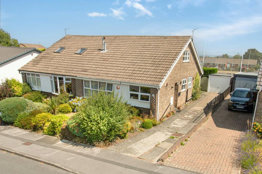 Main image of property: Moorside Walk, Drighlington