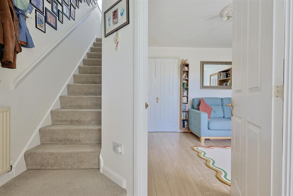House in North Tyneside, North East - More