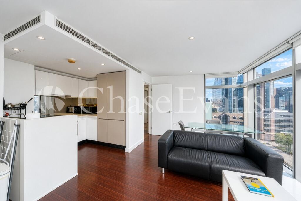 Apartment in London - View 5