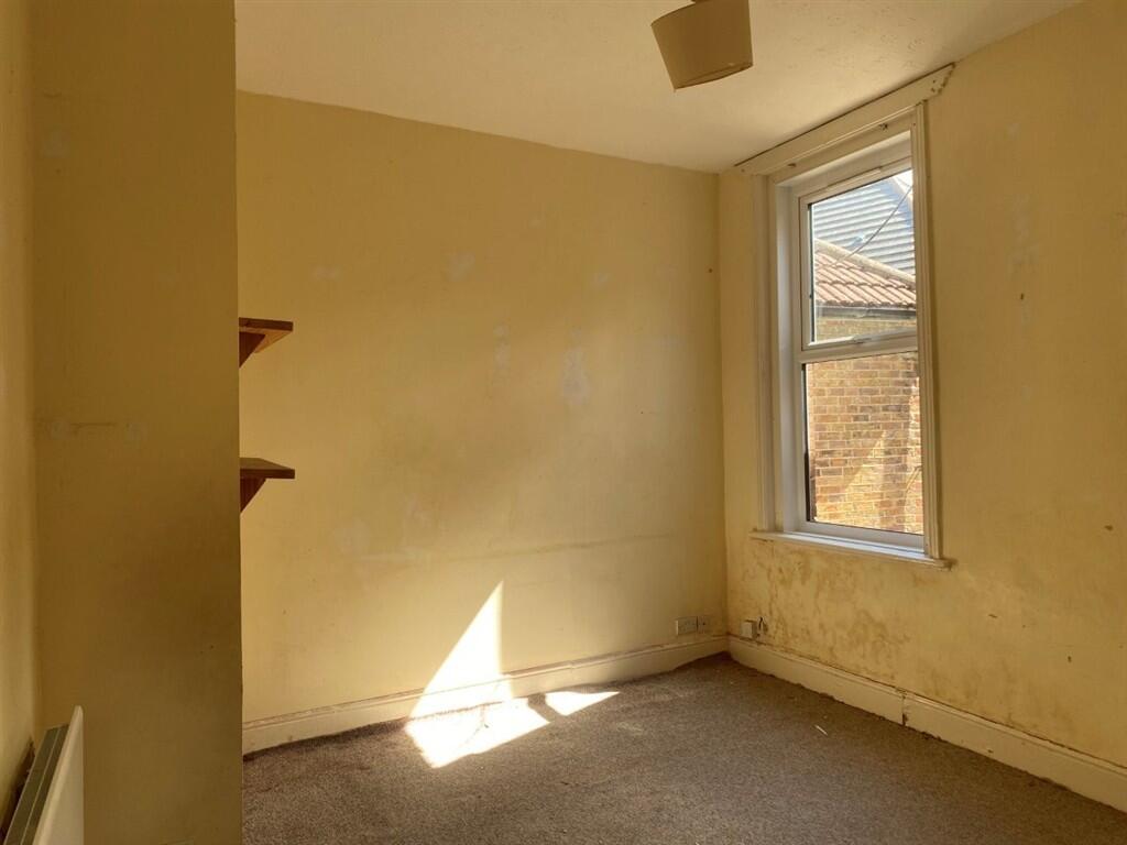 Apartment in Portsmouth - View 4