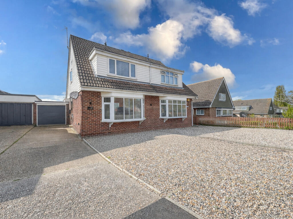 3-bed semi-detached on The Walk, Hullbridge, SS5 6, £425,000