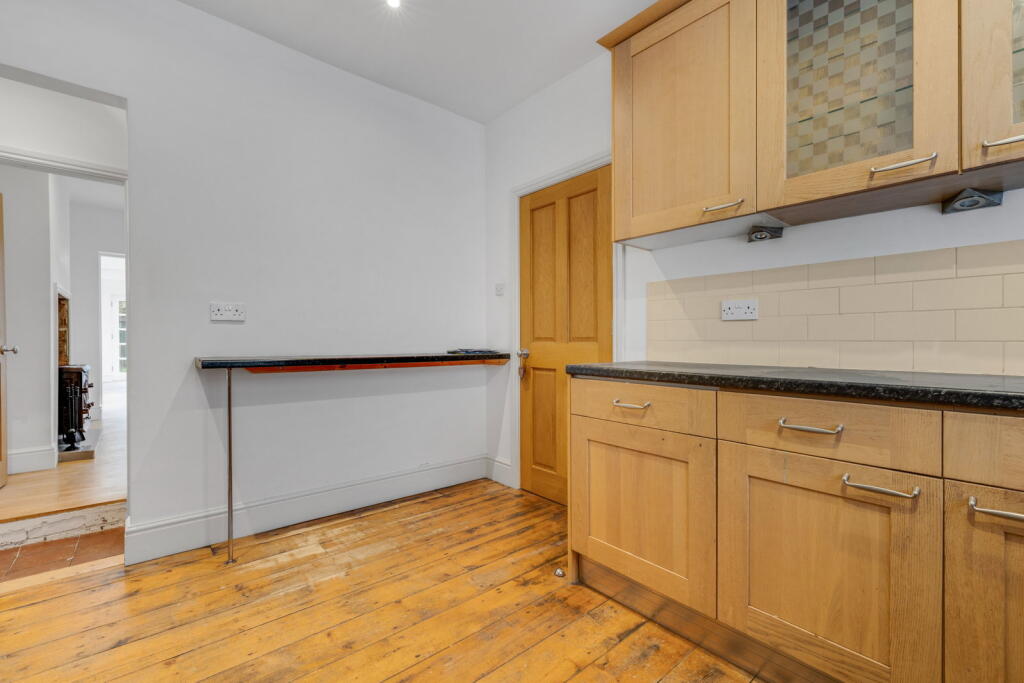 House in Dudley, Oldswinford - View 5