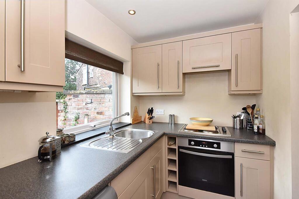 House in Macclesfield, Tytherington Business Village, Tytherington - View 3