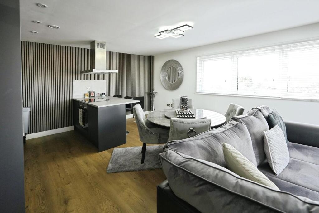 Main image of property: Palatine Road