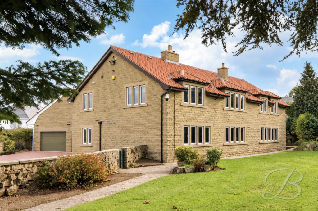 5-bed detached on Chapel Lane, Ravenshead, Nottingham, £1,250,000