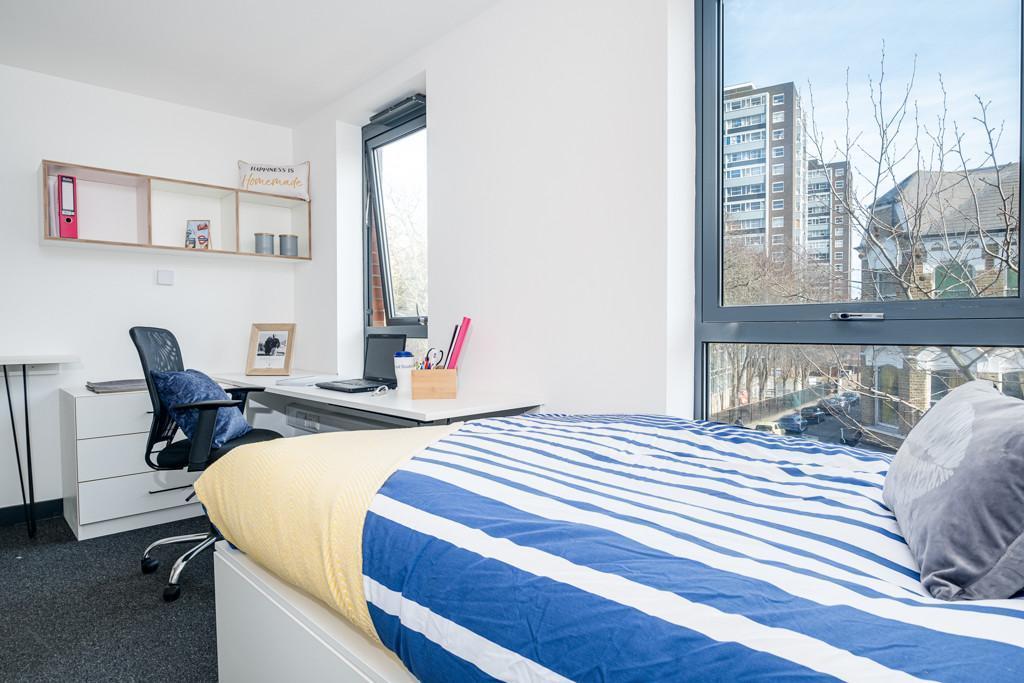 Studio flat for rent