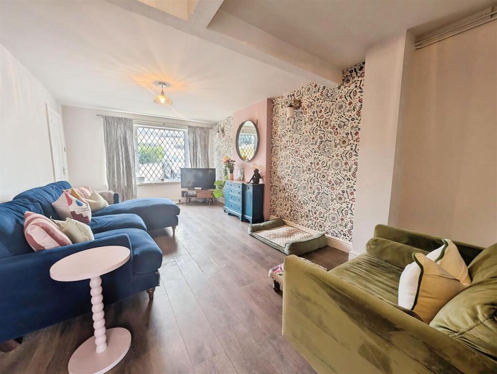Warwick Road, Broughton Astley, Leicester photo 3
