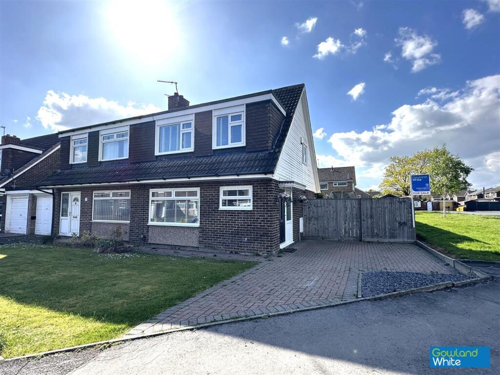Main image of property: Aberdovey Drive, Eaglescliffe TS16 9EZ