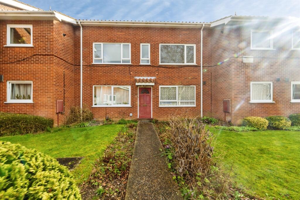 Main image of property: Springfield Close, Lincoln