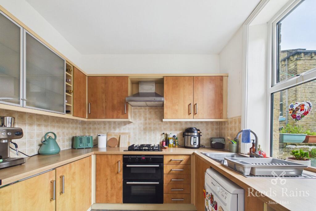 House in Calderdale, Wadsworth - View 4