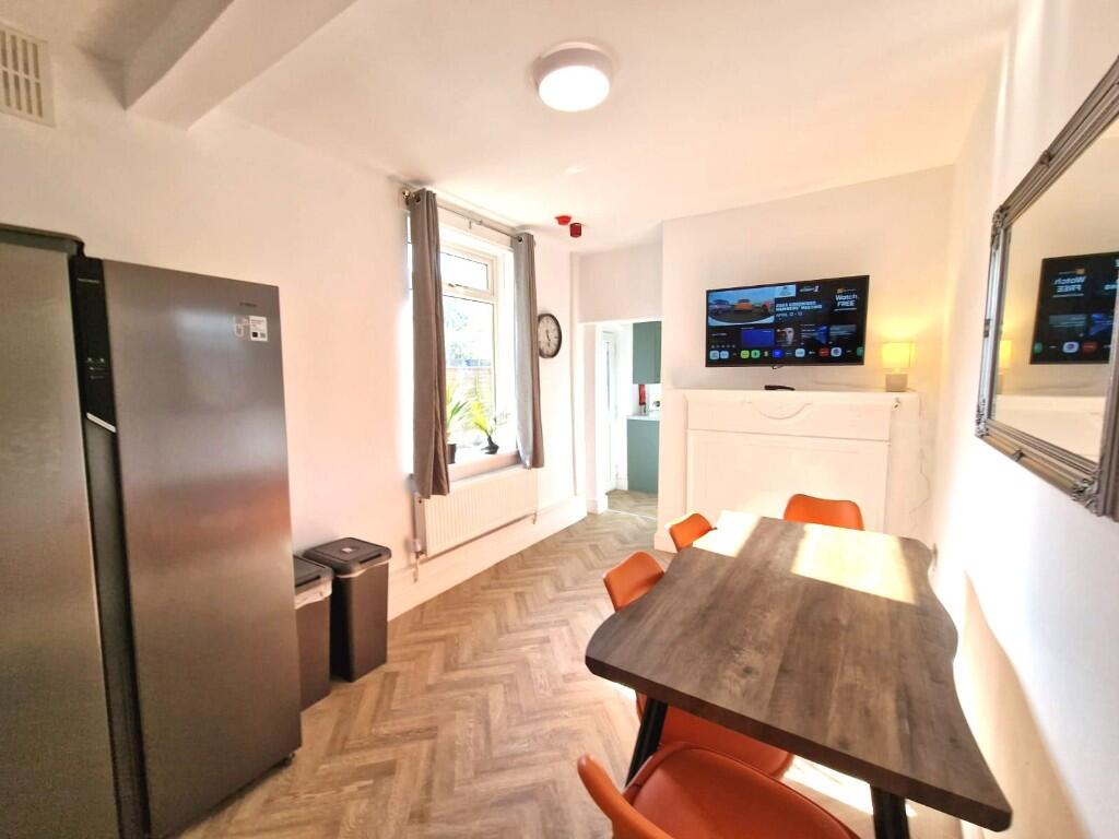6 bedroom house share for rent