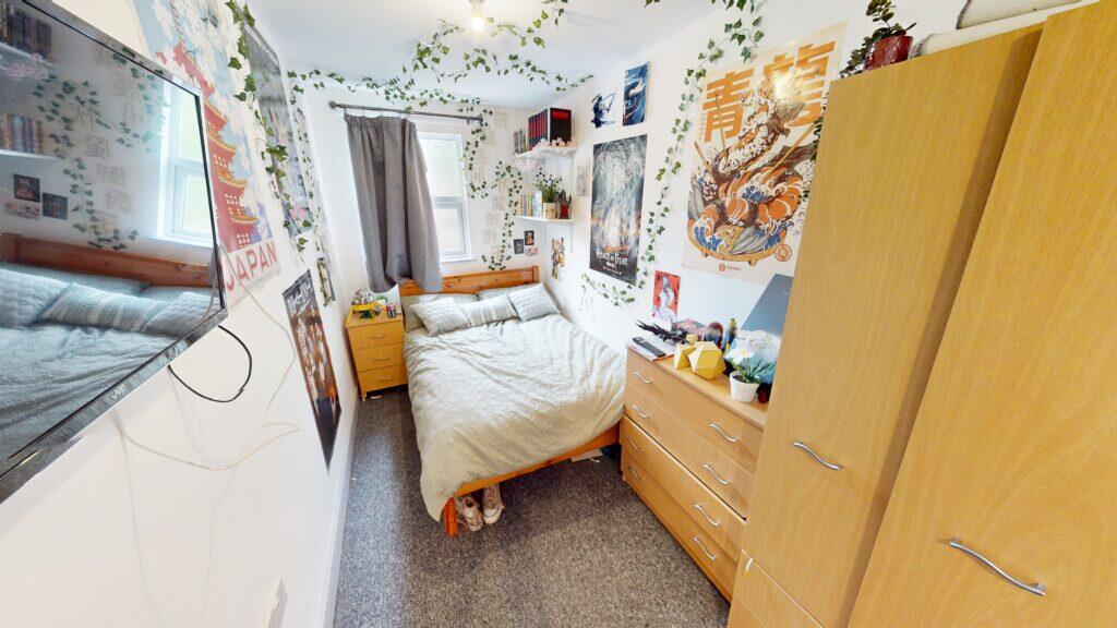 6 bedroom house for rent