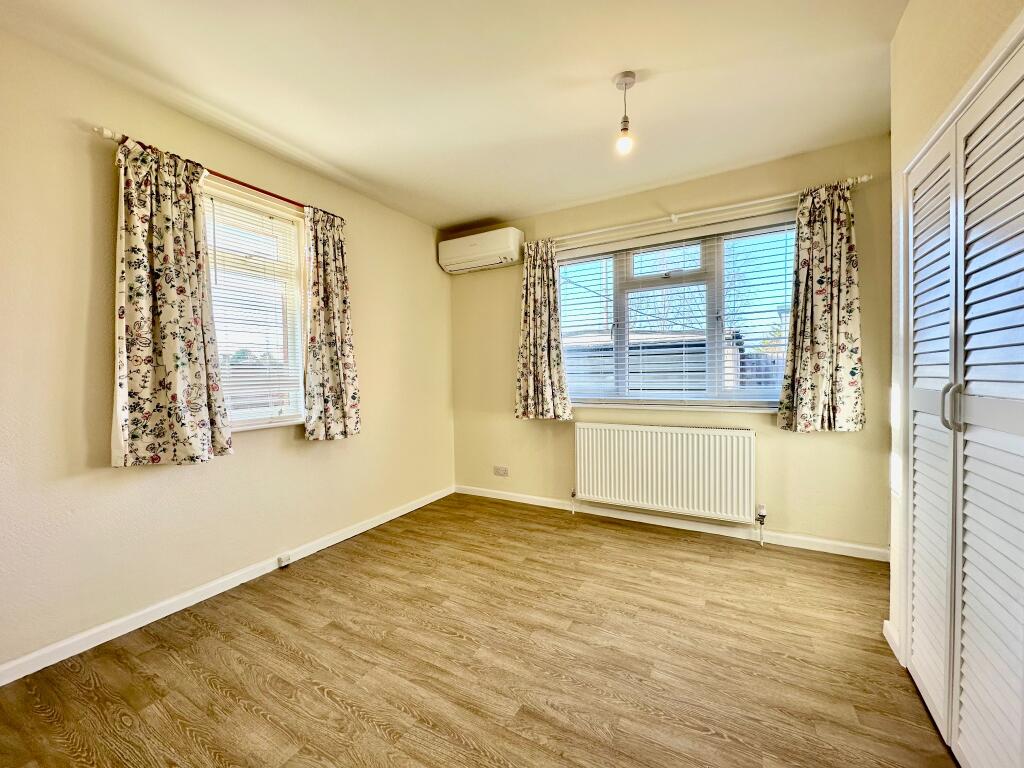 Meadow Close, Lympstone photo 4