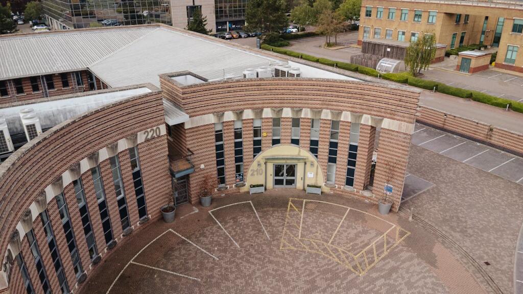 Main image of property: 210 Aztec Studios, Park Avenue, Almondsbury, Bristol, BS32 4SY