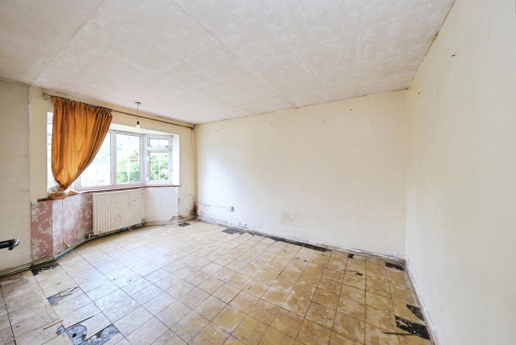House in Nottingham - View 4
