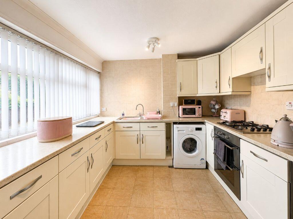 Ferndale Close, Burntwood, WS7 4US photo 4