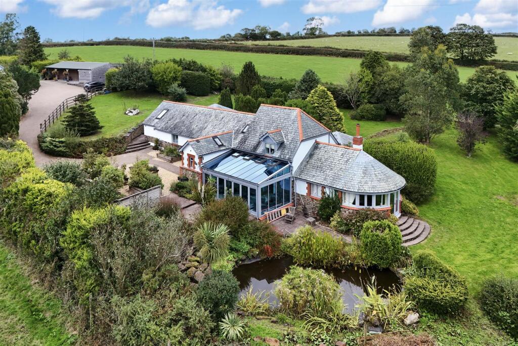 House in Torridge, St Giles In The Wood