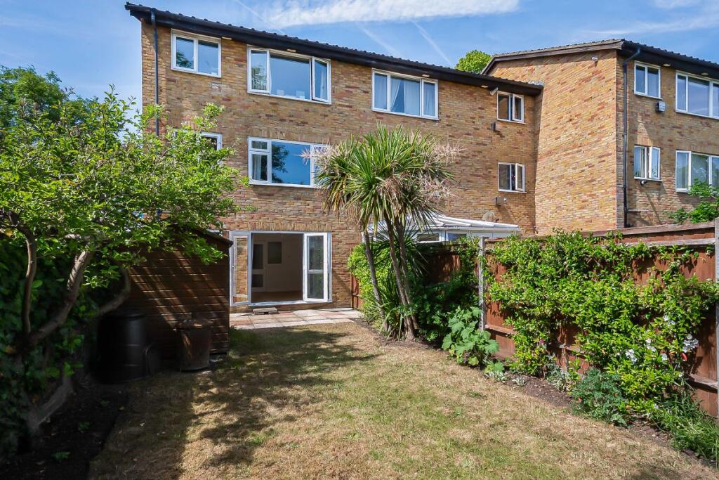 Apartment in London - View 3