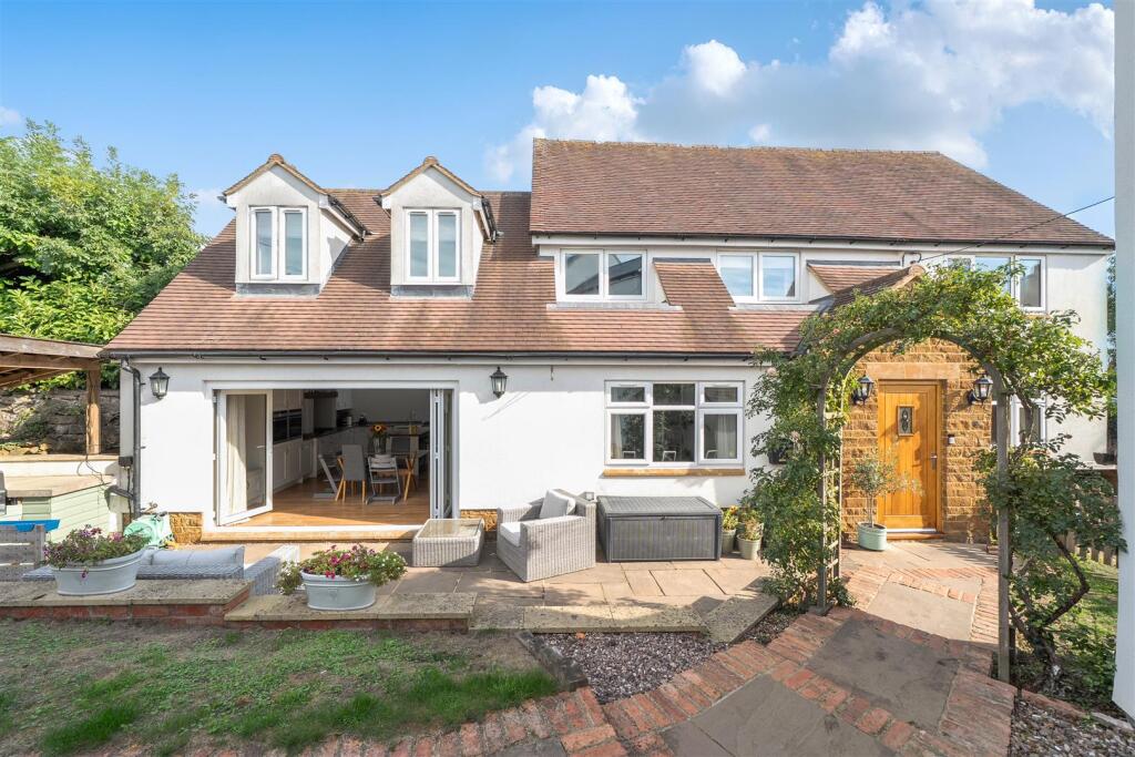 Main image of property: Vicarage Road, Napton. CV47