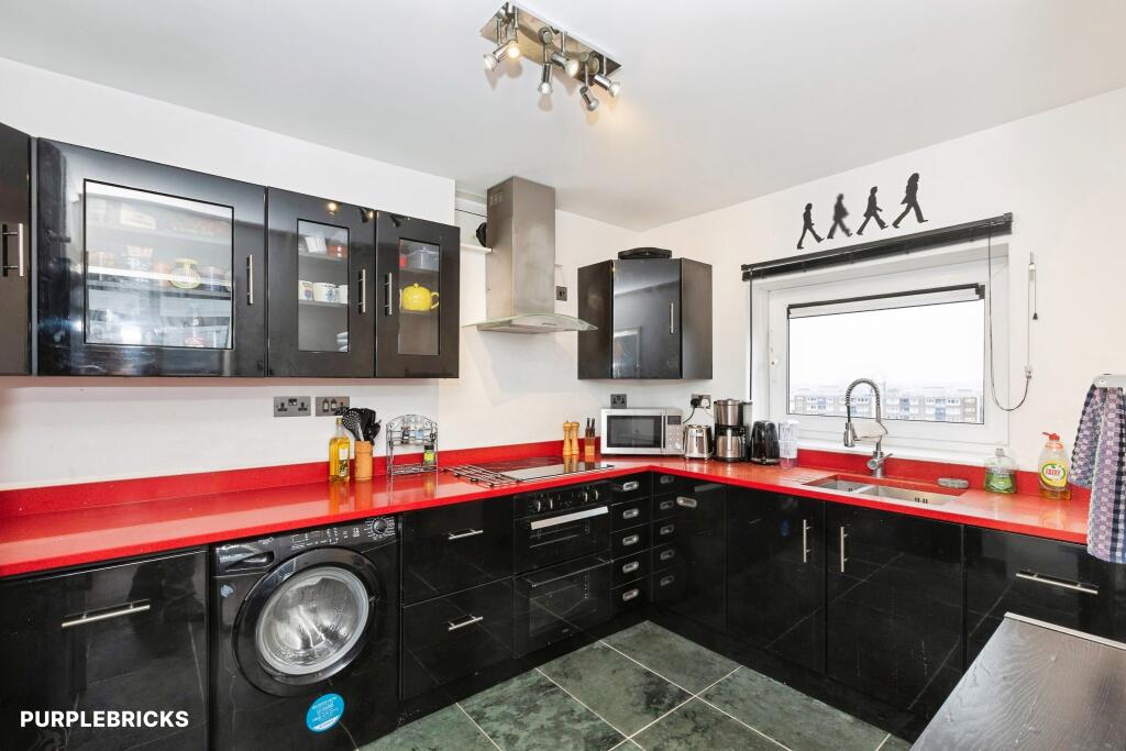 Rymill Street, London, E16 photo 2