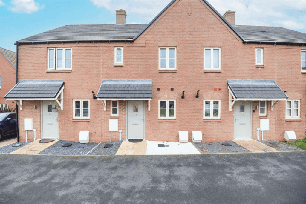 2-bed terraced on Holdenby Lane, Earls Barton, NN6, £249,995