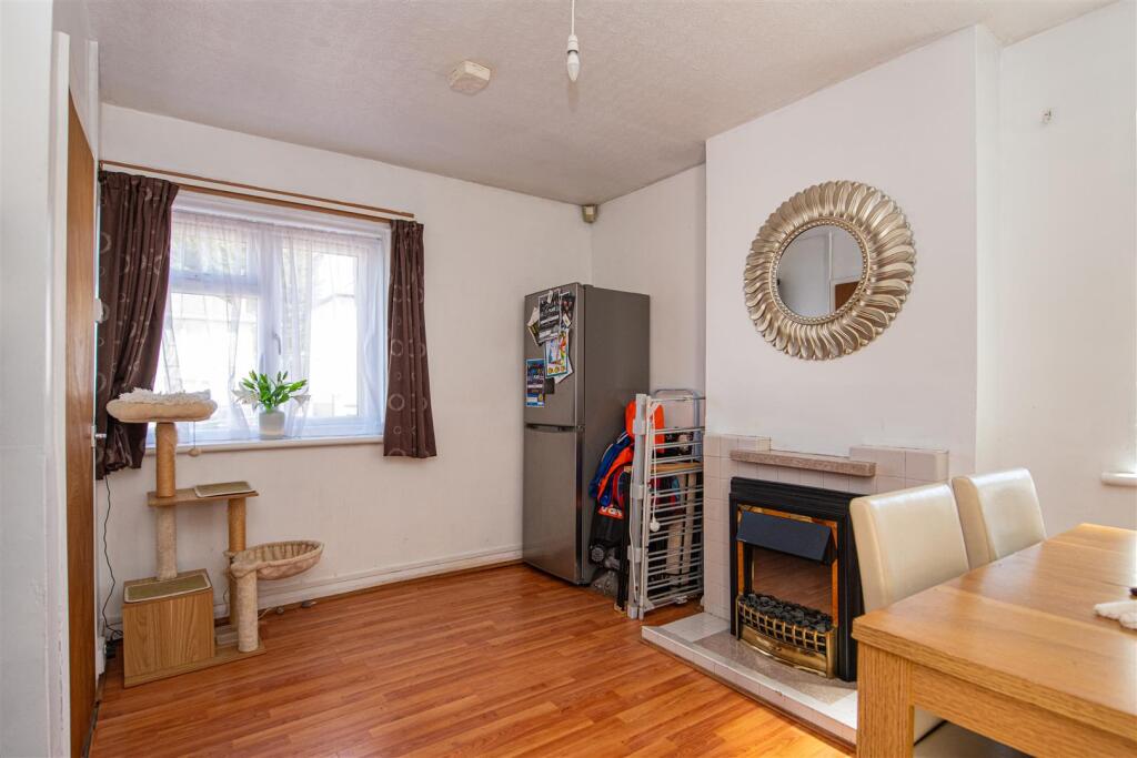 Pleydell Road, Northampton - View 5