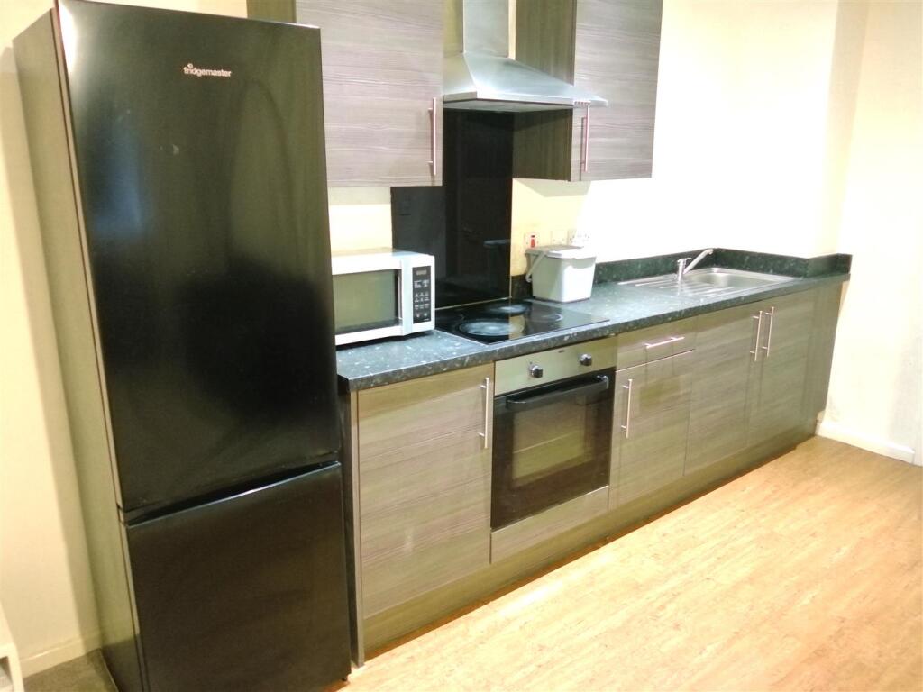 Apartment in Trafford, Greater Manchester - View 4