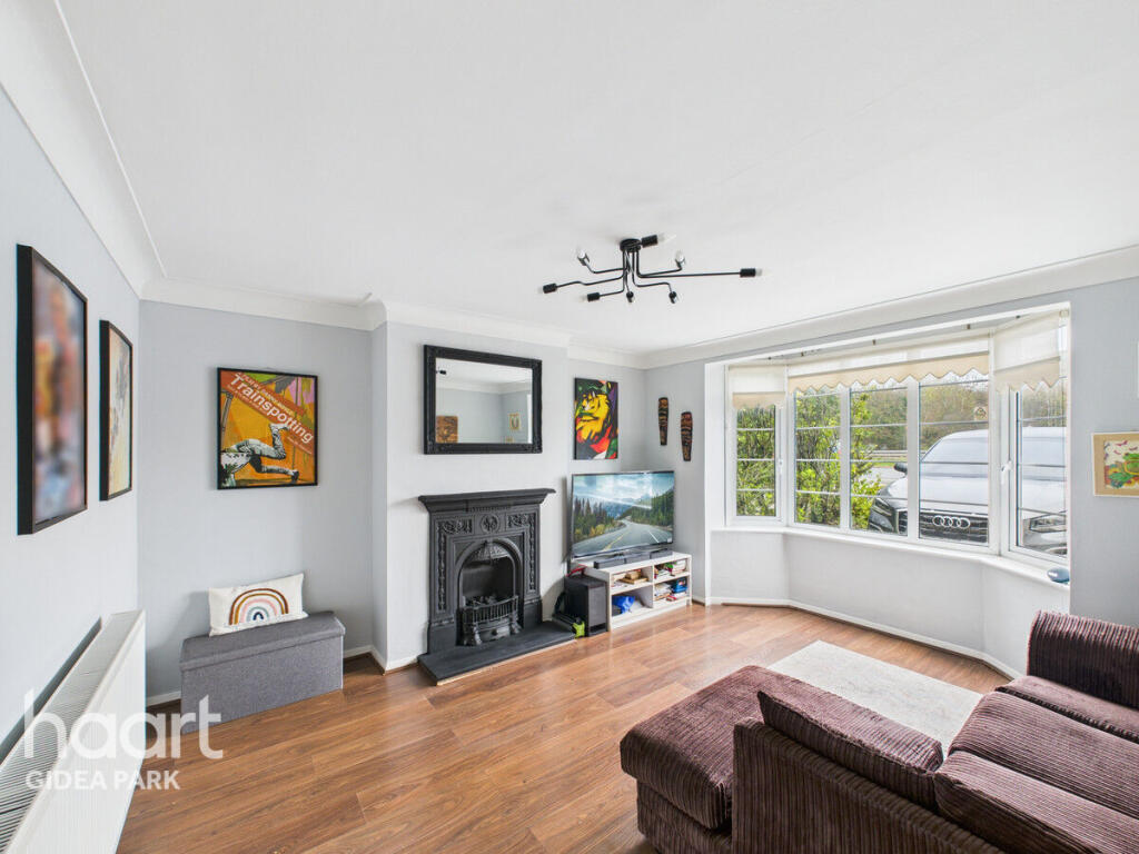 Main image of property: Eastern Avenue East, Gidea Park, RM2 5RA